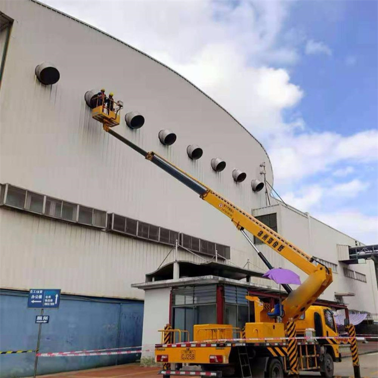 淮安高空作业车出租服务：专业广告牌安装解决方案