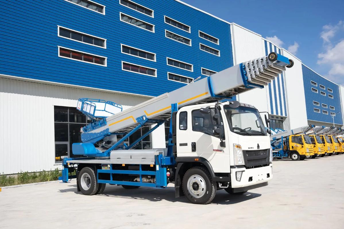 淮安出租云梯车高空作业车 建筑垃圾搬运